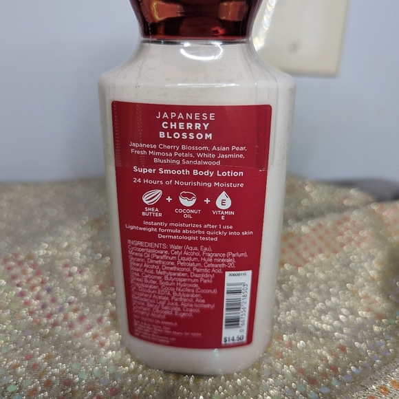 Japanese cherry blossom lotion bath and body works - Picture 3 of 4